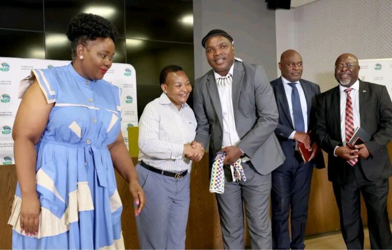 Ngizwe mchunu and kubayi